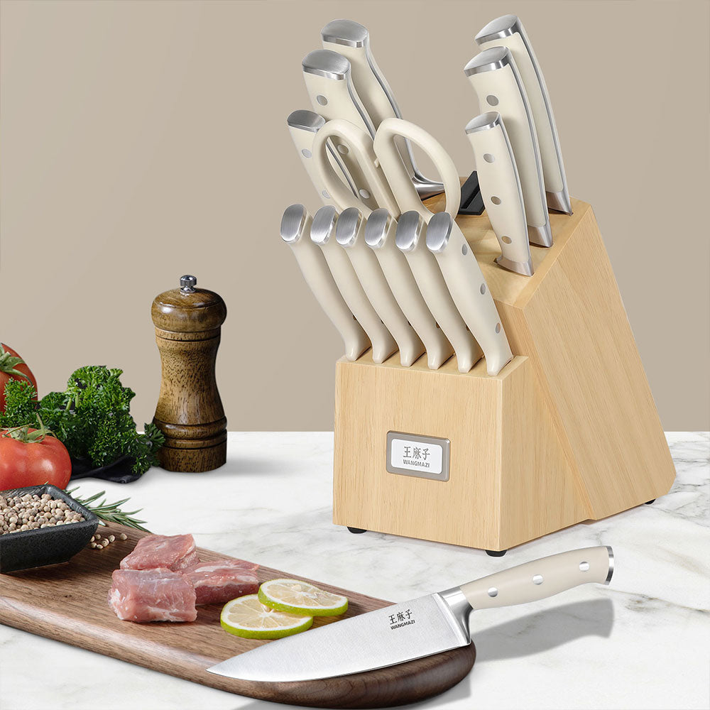 This professional knife block set features built-in sharpening for effortless maintenance. The ergonomic handles and three-rivet construction ensure both durability and comfort during use.